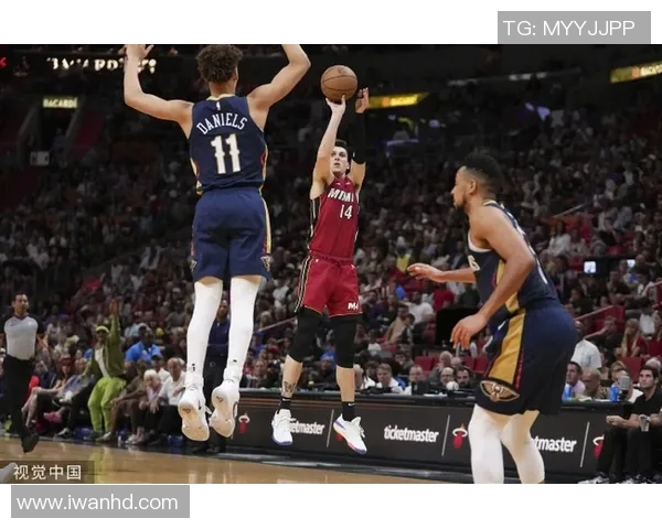 热火与鹈鹕精彩对决官方集锦回顾赛场瞬间与精彩表现